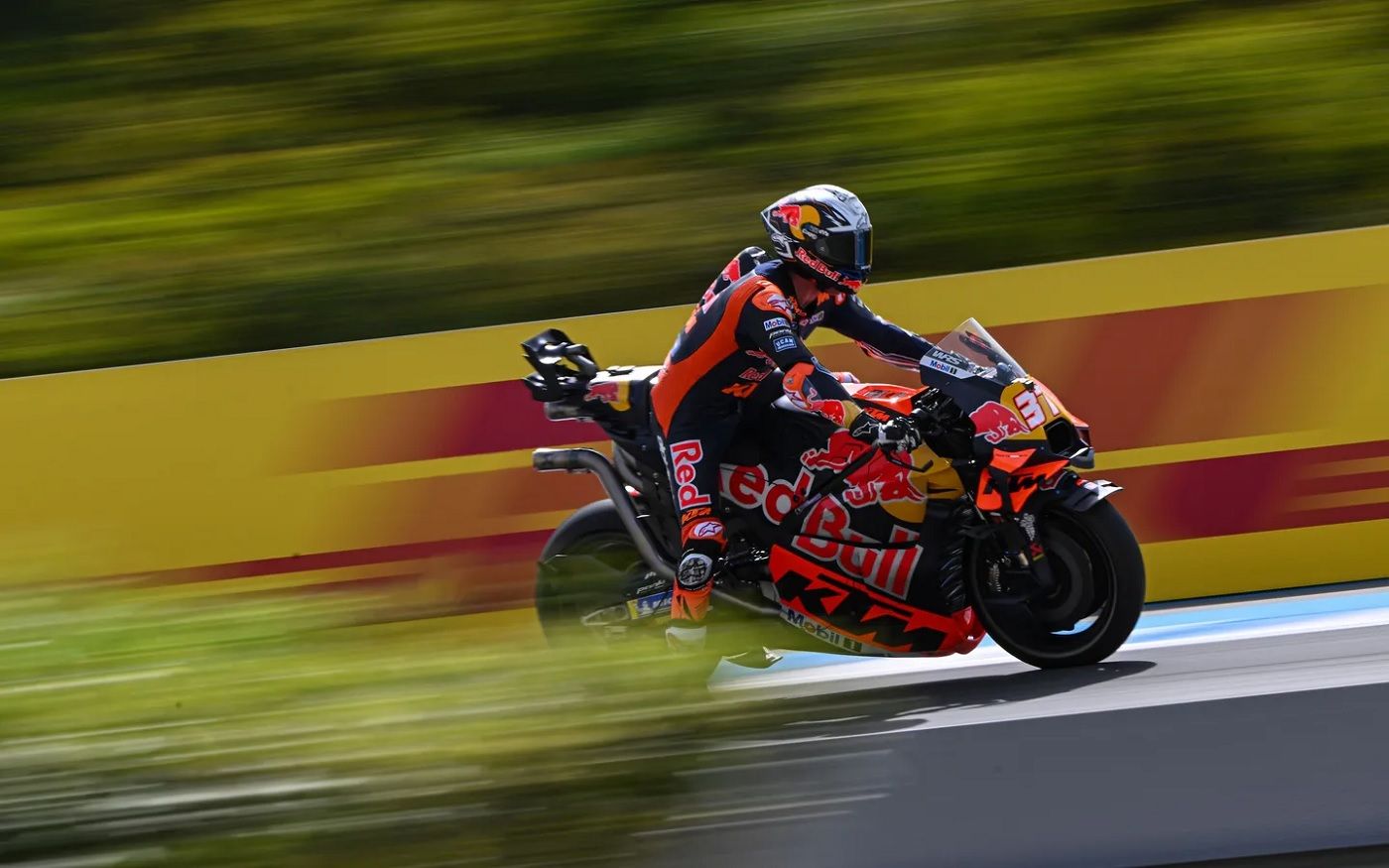 MotoGP Ceko 2025 - Pedro Acosta Terkejut dengan Perilaku Marc Marquez ...